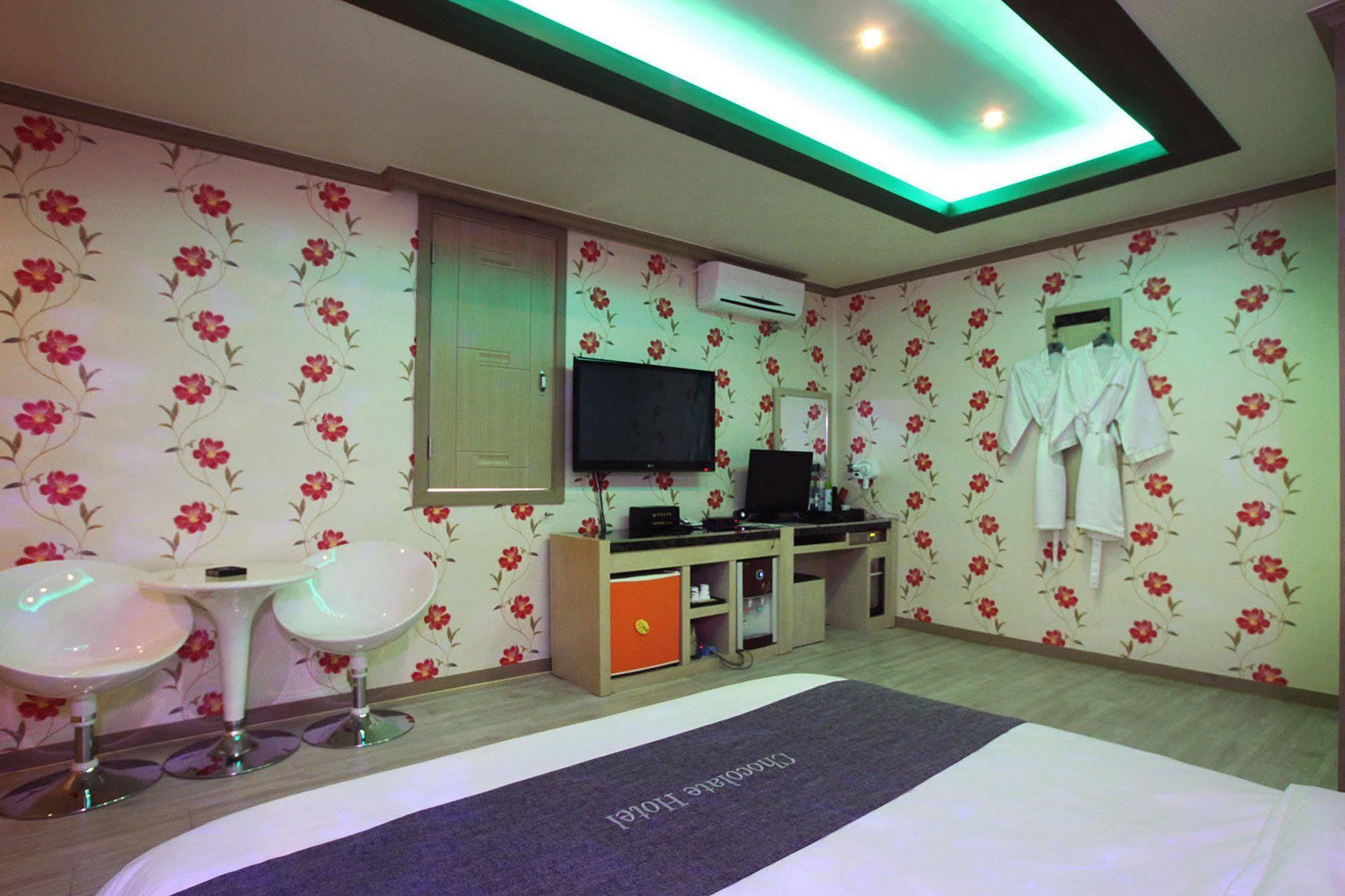 Chocolate Hotel Gwangju Metropolitan City Exterior foto